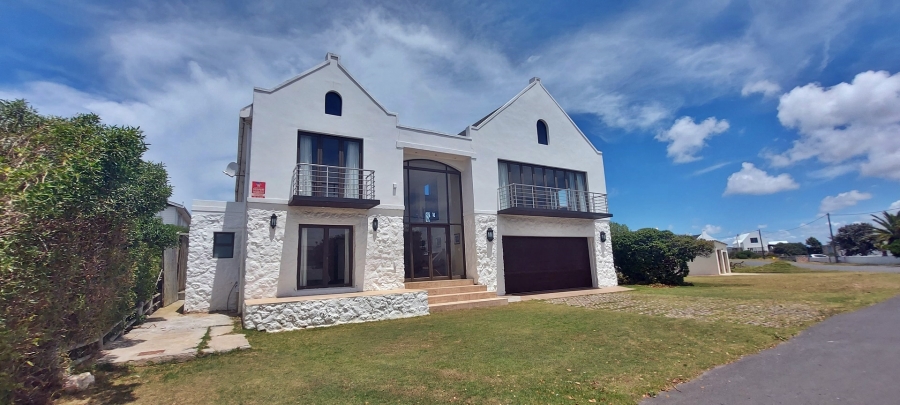 4 Bedroom Property for Sale in Arniston Western Cape